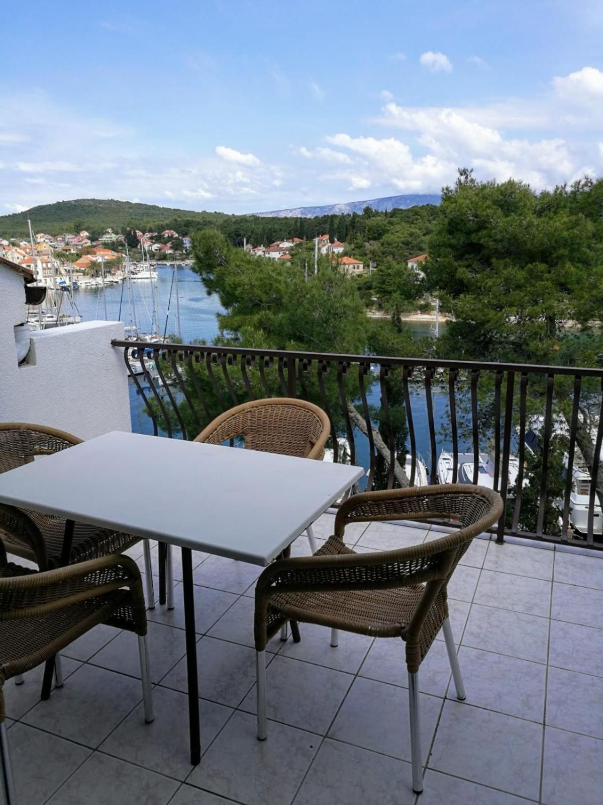 Ivanka Apartments Vrboska Extérieur photo