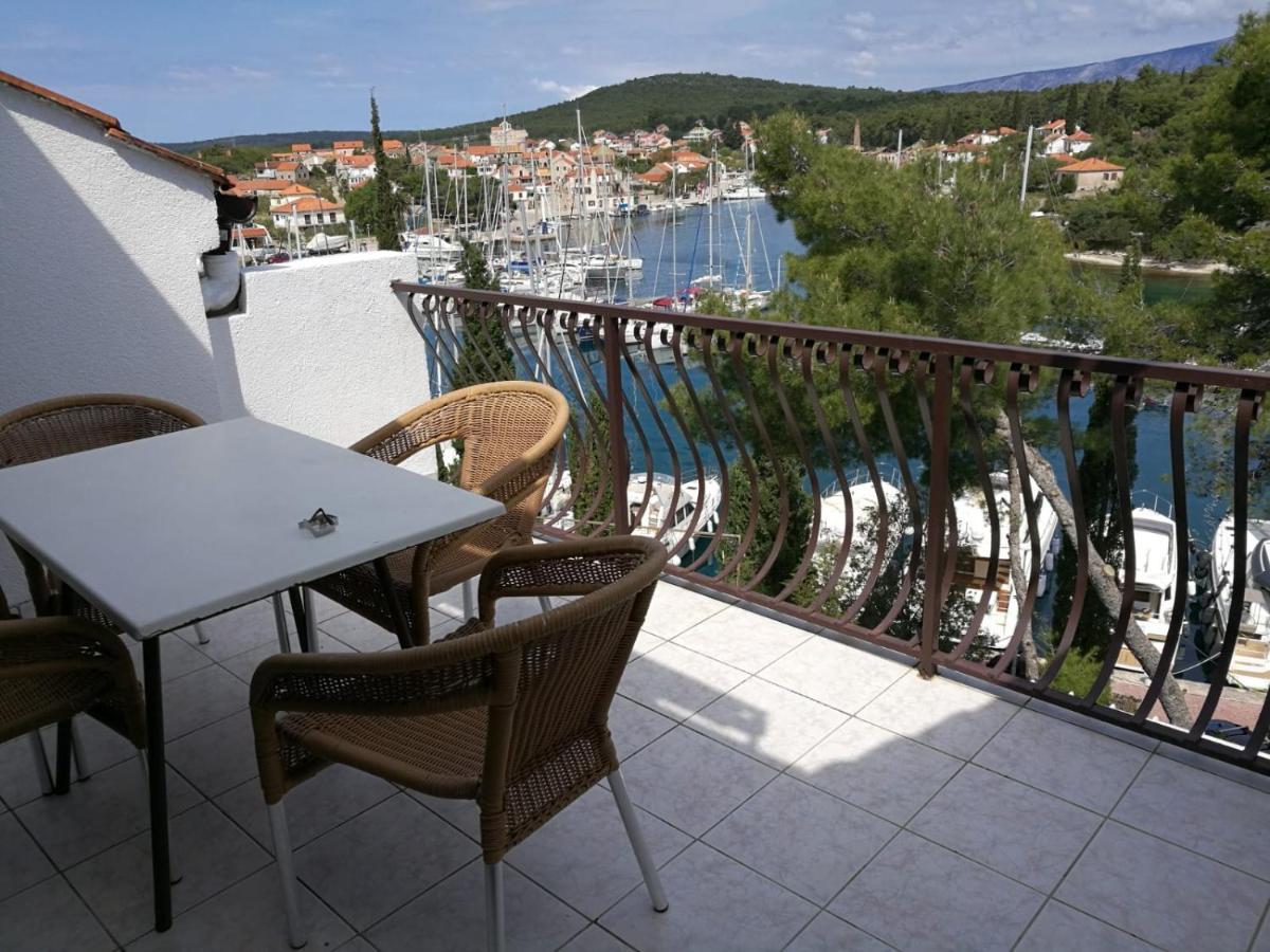 Ivanka Apartments Vrboska Extérieur photo